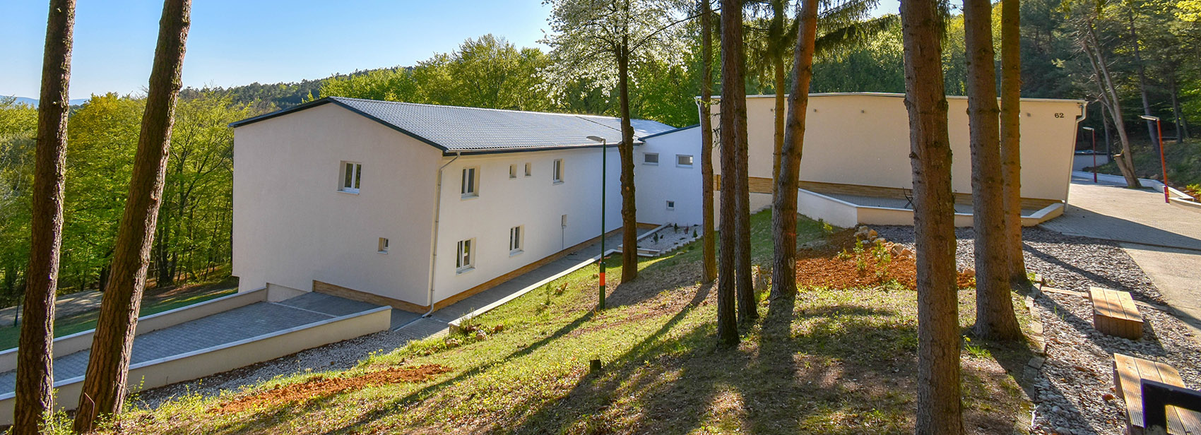 Rekreačné zariadenie ponúka pohodlné ubytovanie s kapacitou 114 lôžok